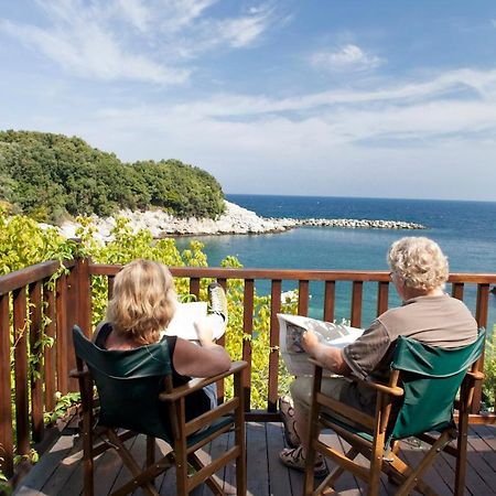 Victoria'S Guesthouse Damouchari Ngoại thất bức ảnh