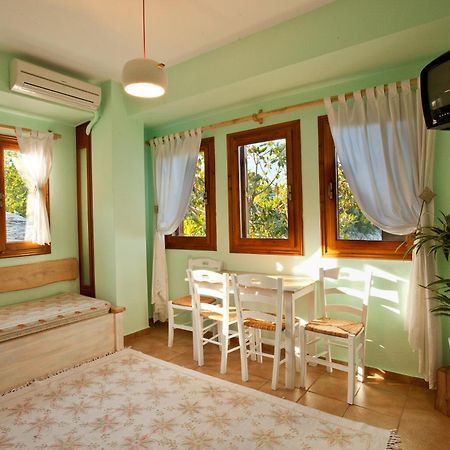 Victoria'S Guesthouse Damouchari Ngoại thất bức ảnh