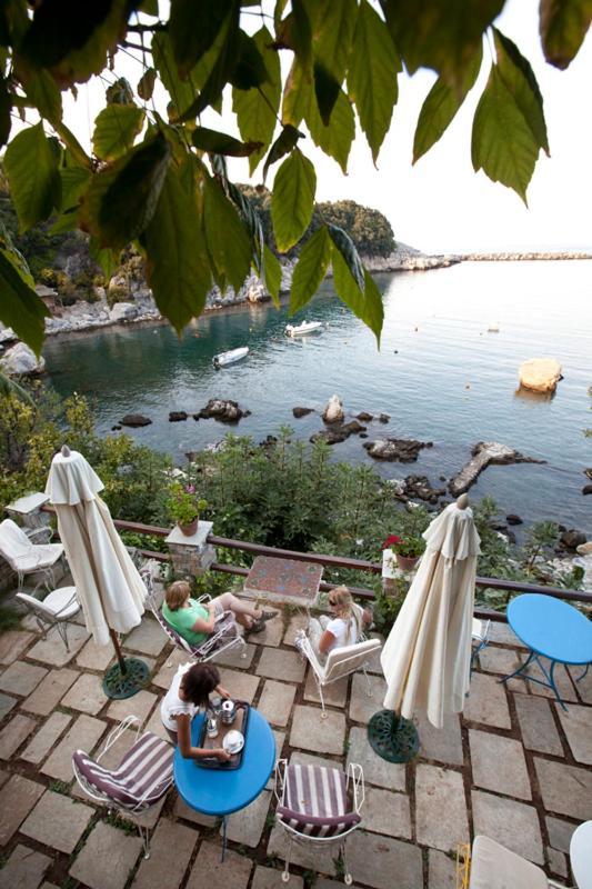 Victoria'S Guesthouse Damouchari Ngoại thất bức ảnh